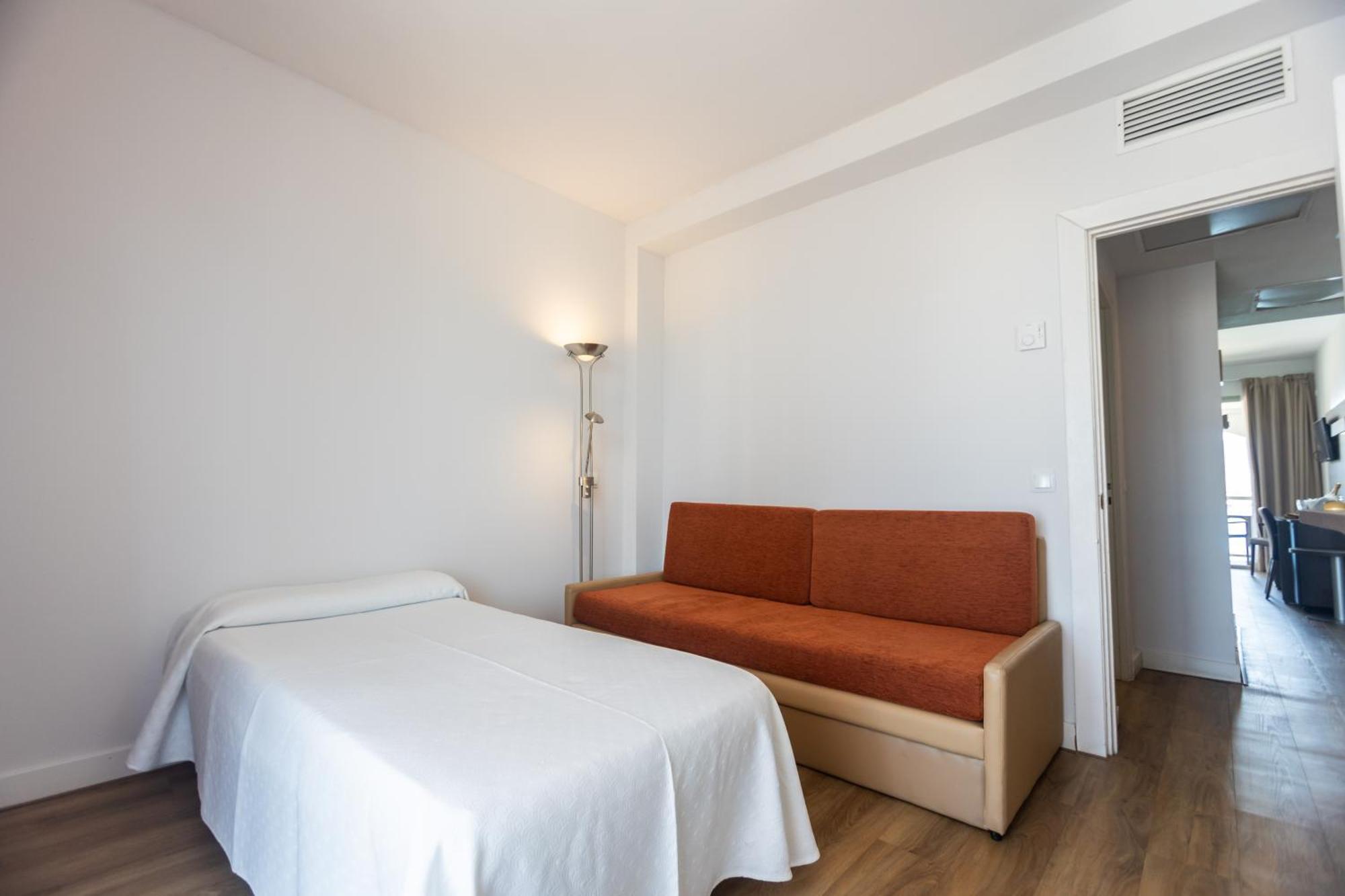 Seramar Hotel Comodoro Playa Palma Nova  Bagian luar foto